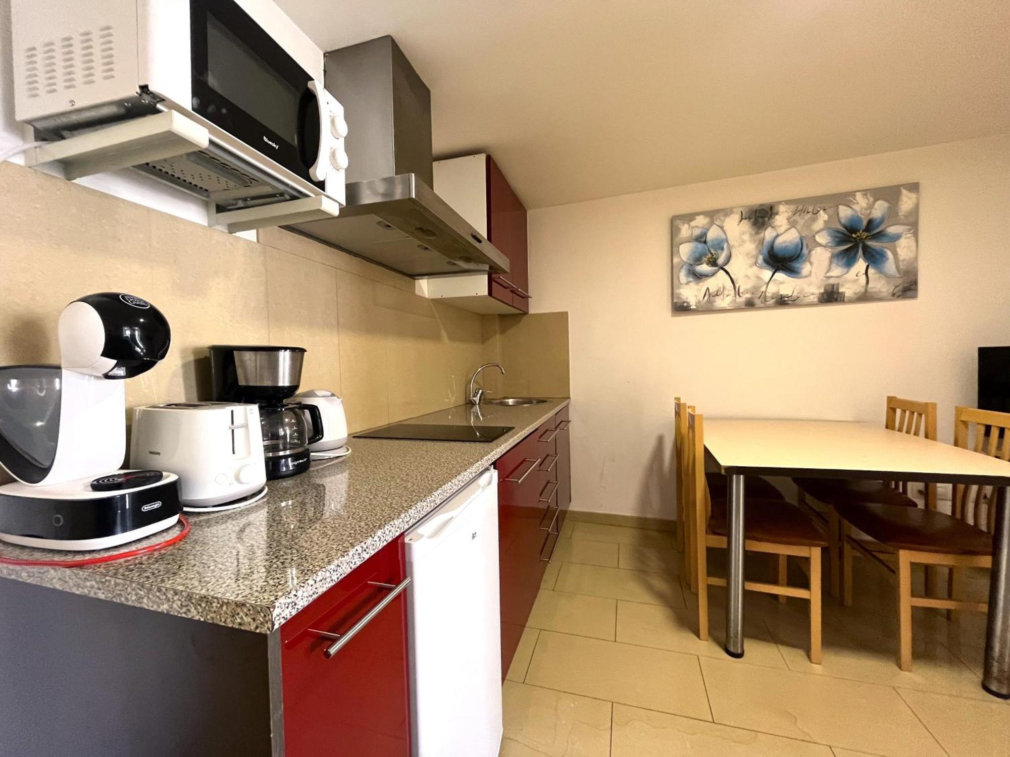Neptuno Apartments Calella Cameră foto