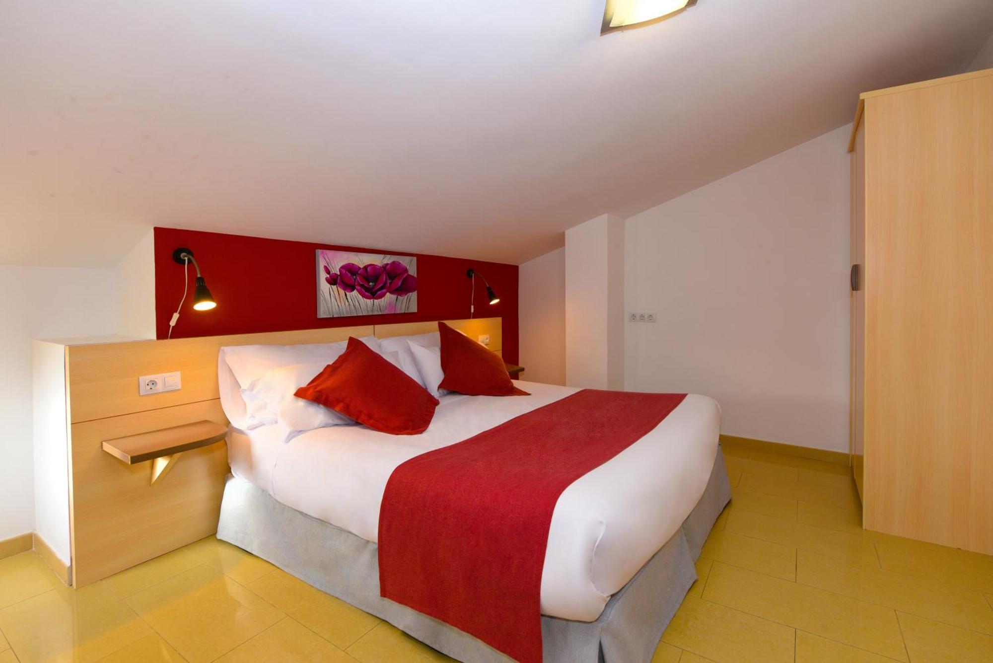 Neptuno Apartments Calella Cameră foto